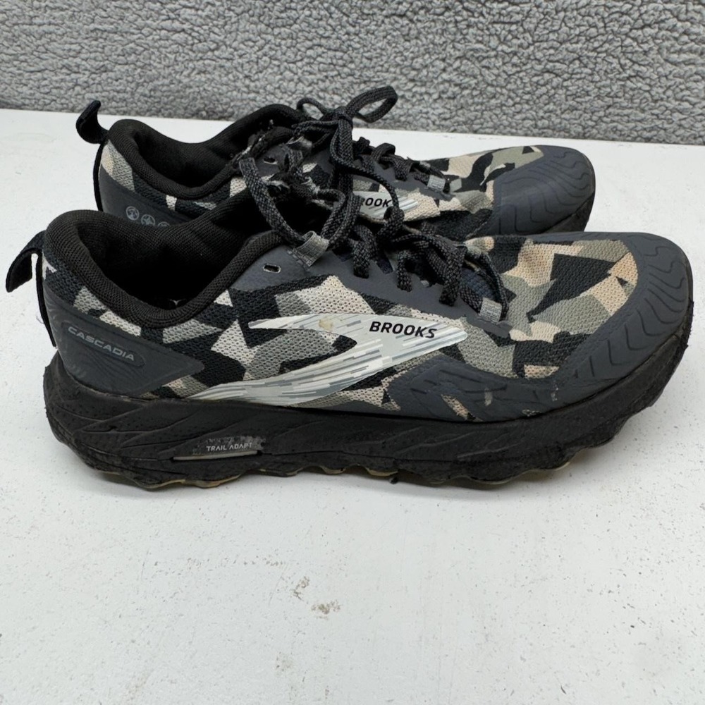 Brooks Cascadia 17 Trail Running Shoes Womens 8.5 Camo Grey Black Gorpcore